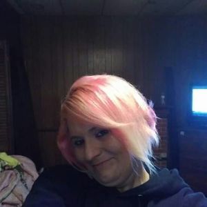 Meet your Posher, Holly